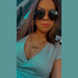 Meet your Posher, Alexis